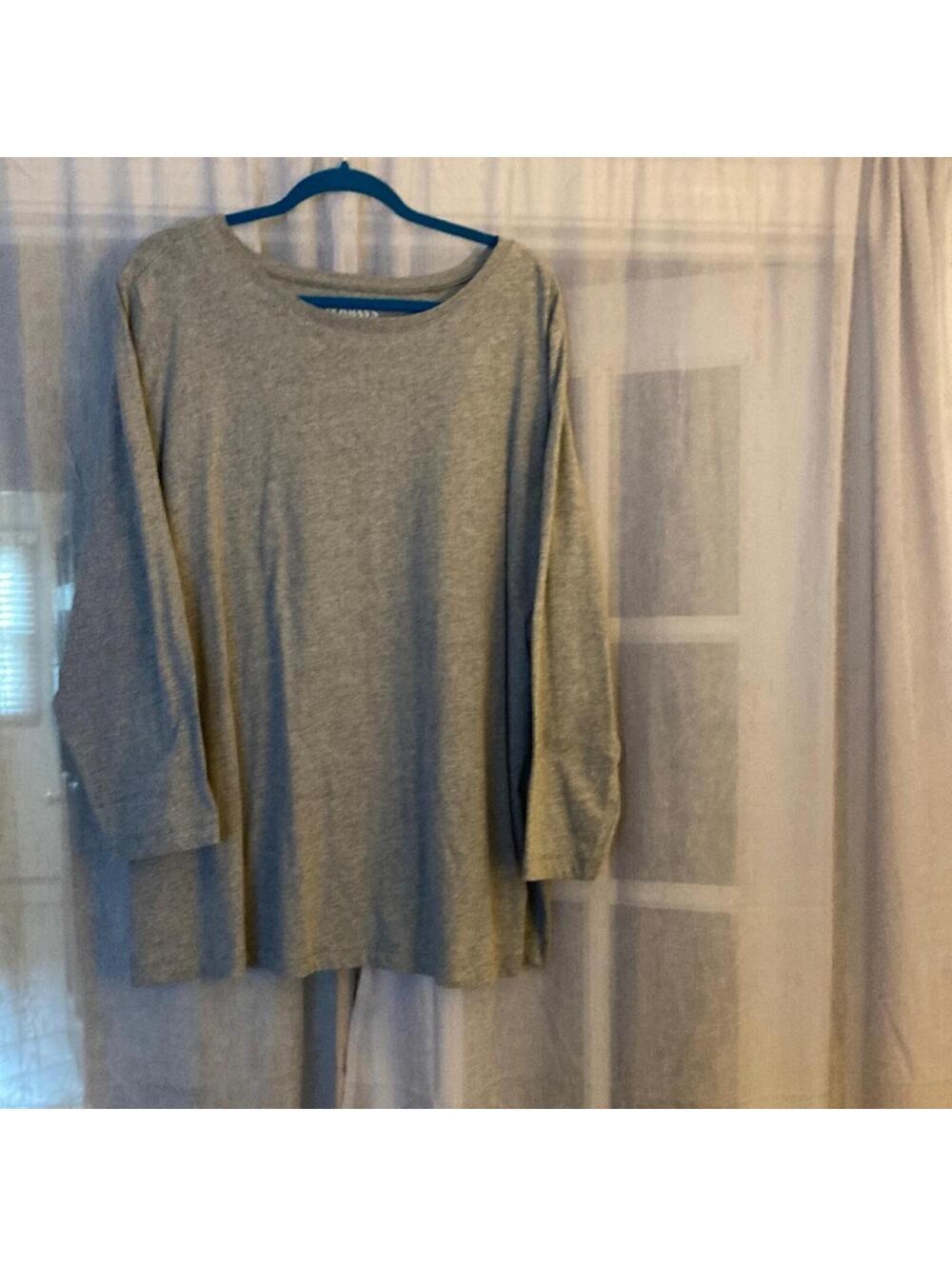 Roaman’s long-sleeve shirt